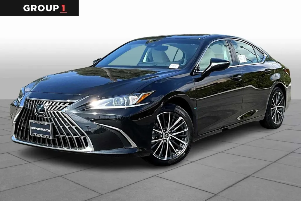2025 Lexus ES 300h photo 1