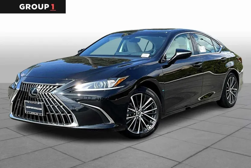 2025 Lexus ES 300h photo 1