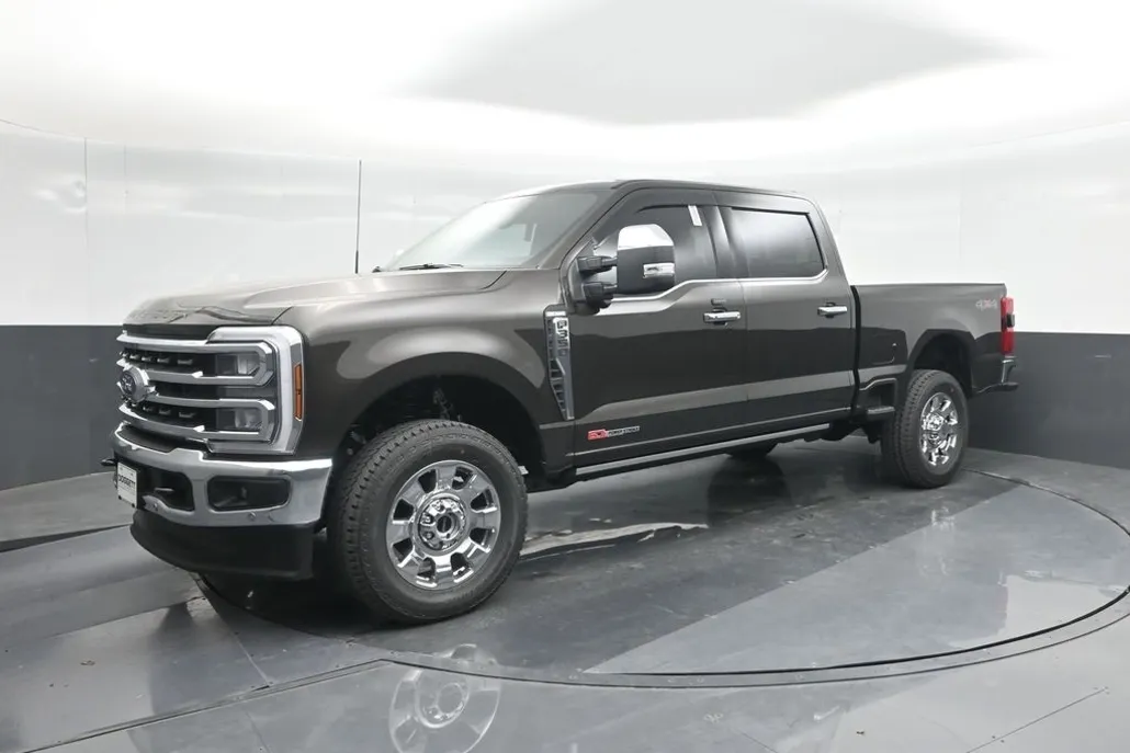 2025 Ford F-350 King Ranch photo 1