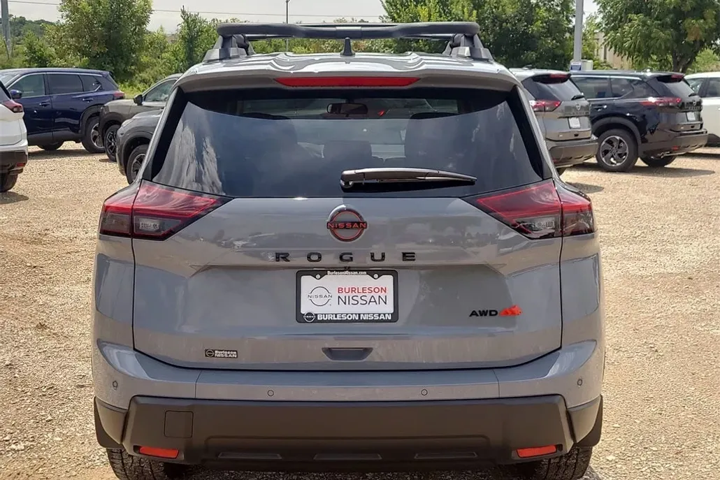 2026 Nissan Rogue SV photo 1