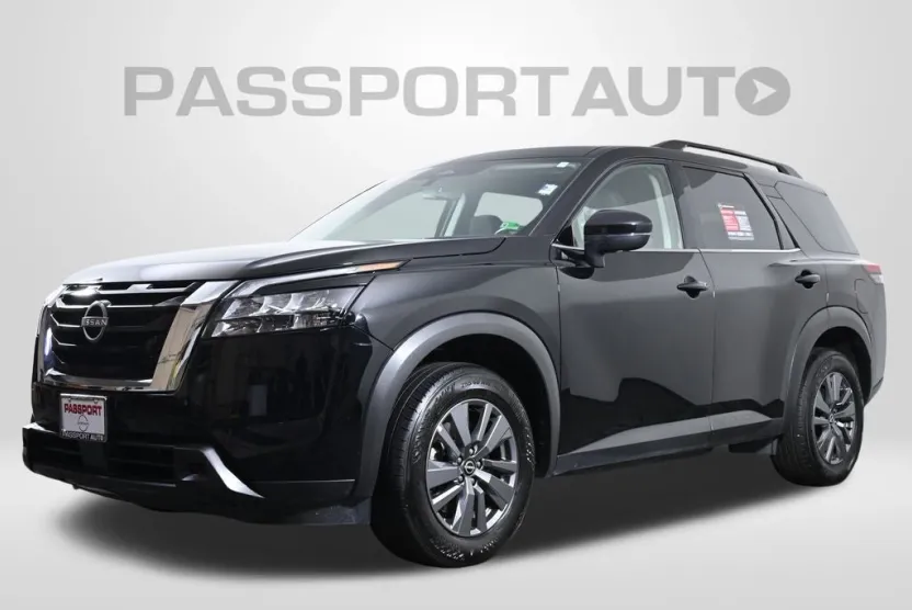 2025 Nissan Pathfinder SV photo 1