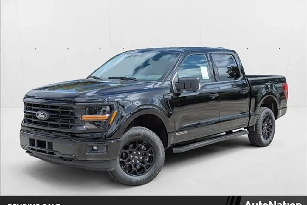 2025 Ford F-150 Lariat photo 1