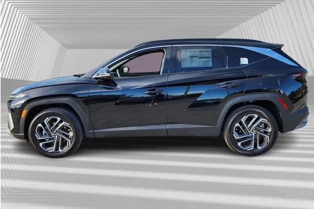2026 Hyundai Tucson Limited photo 1