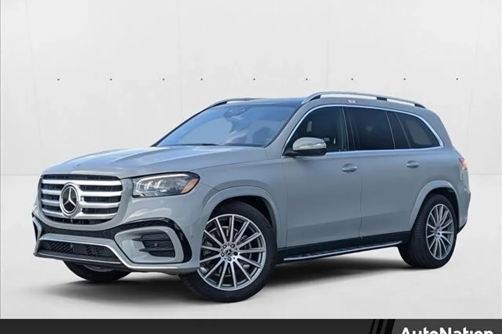 2025 Mercedes Benz GLS 450 4MATIC photo 1