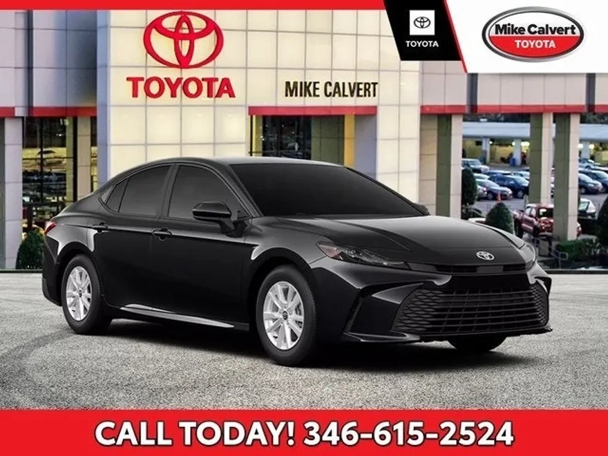 2025 Toyota Camry LE photo 1