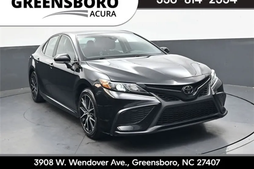 2024 Toyota Camry SE photo 1
