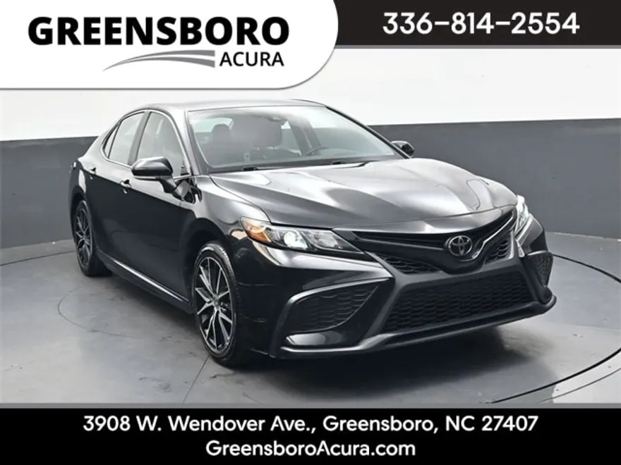 2024 Toyota Camry SE photo 1