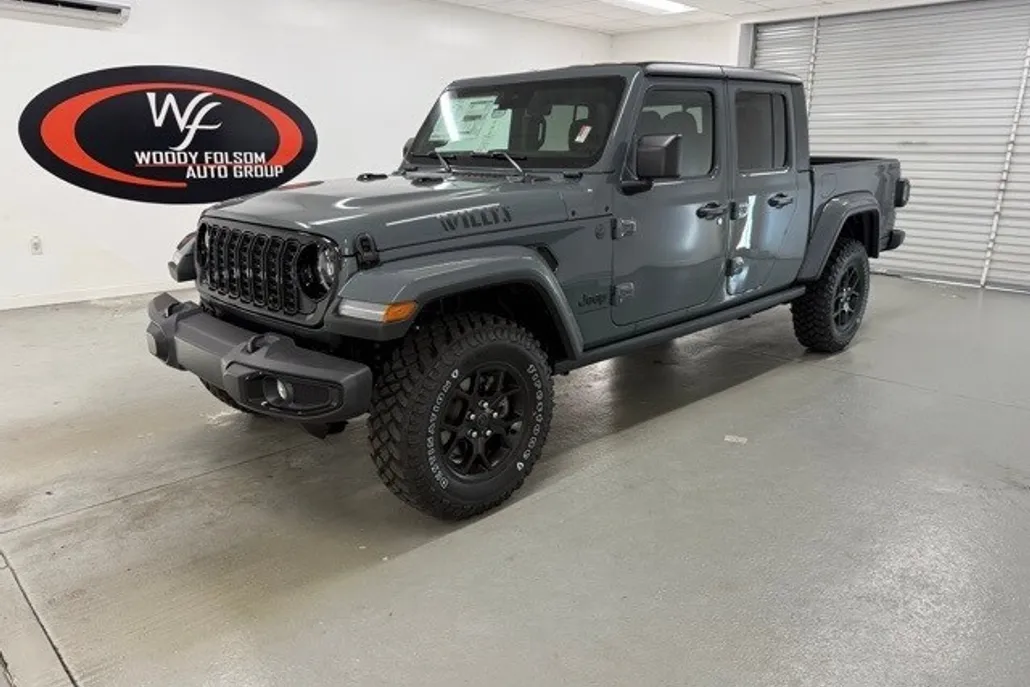 2025 Jeep Gladiator Willys photo 1