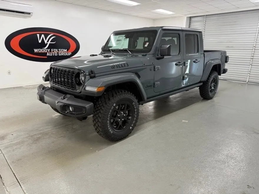 2025 Jeep Gladiator Willys photo 1
