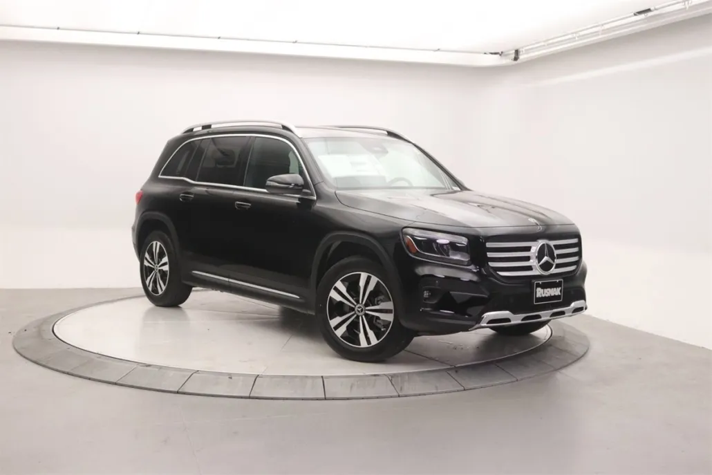 2025 Mercedes Benz GLB 250 photo 1