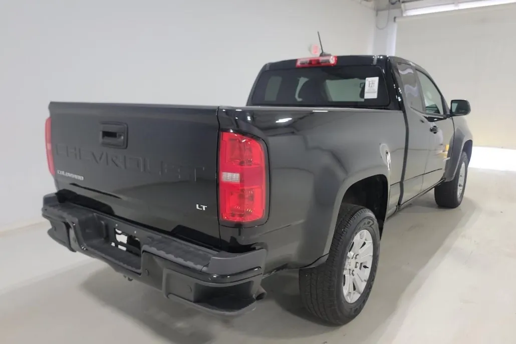 2022 Chevrolet Colorado LT photo 1