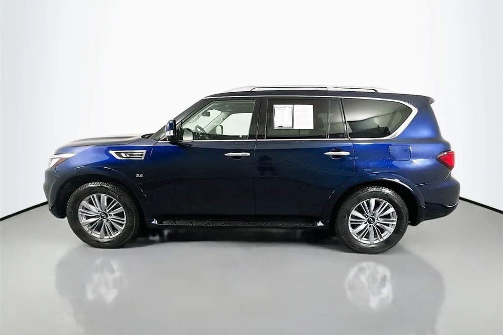 2020 Infiniti QX80 Luxe photo 1