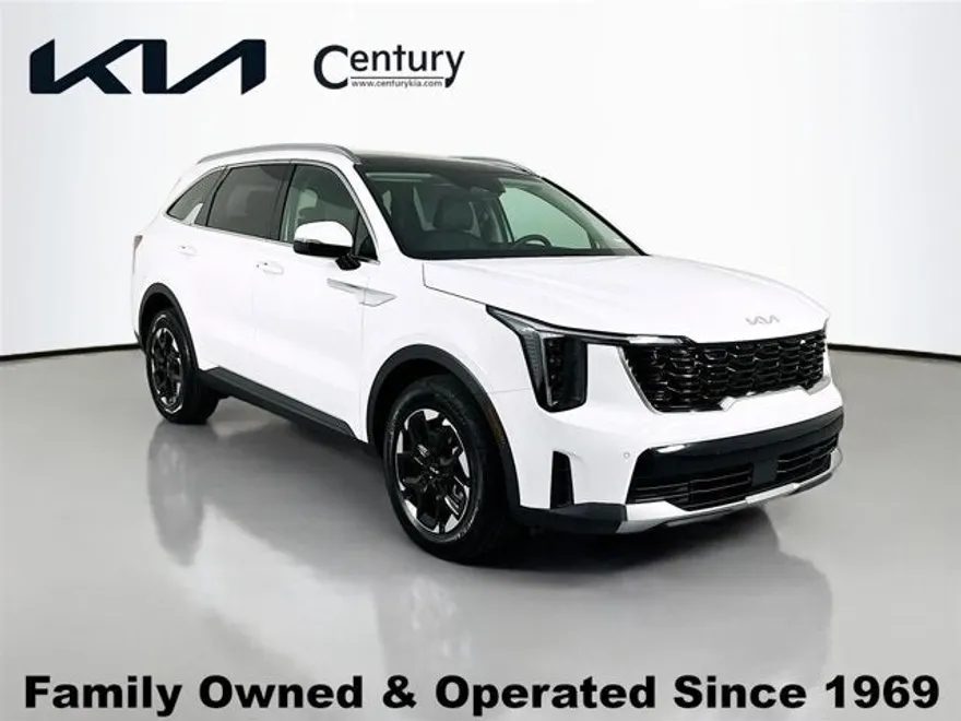 2025 Kia Sorento S photo 1