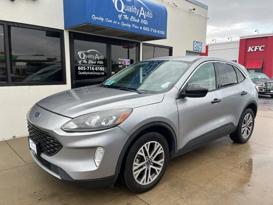 2022 Ford Escape SEL photo 1