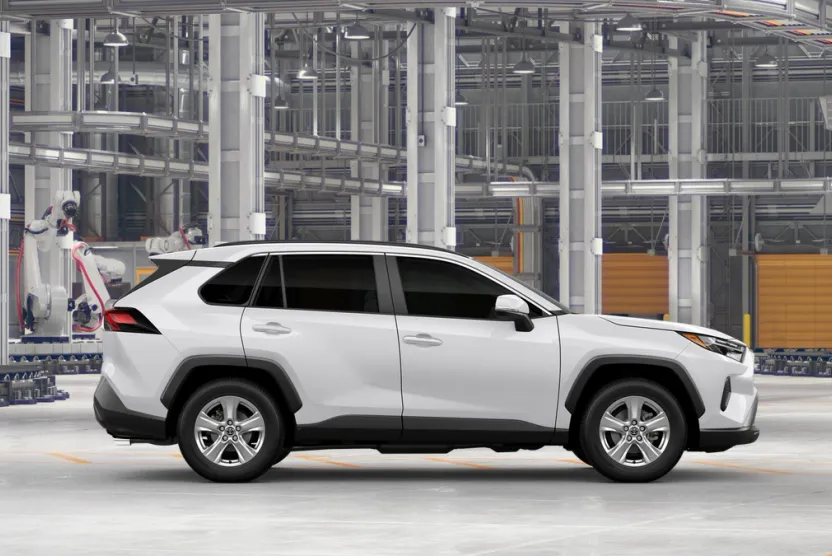 2025 Toyota RAV4 Hybrid XLE photo 1