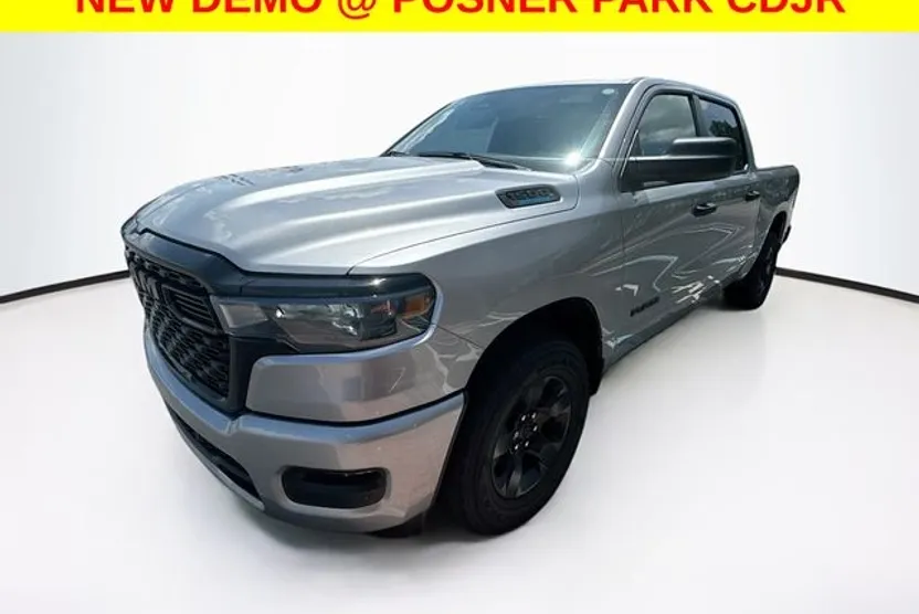 2025 Ram 1500 Tradesman photo 1
