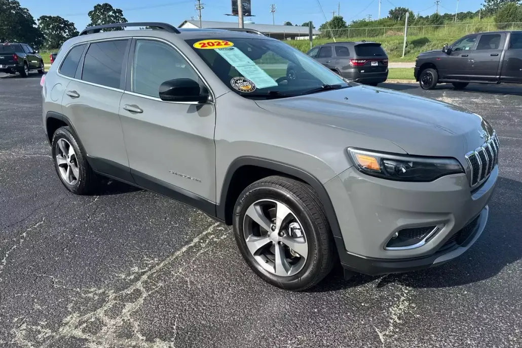 2022 Jeep Cherokee Limited photo 1