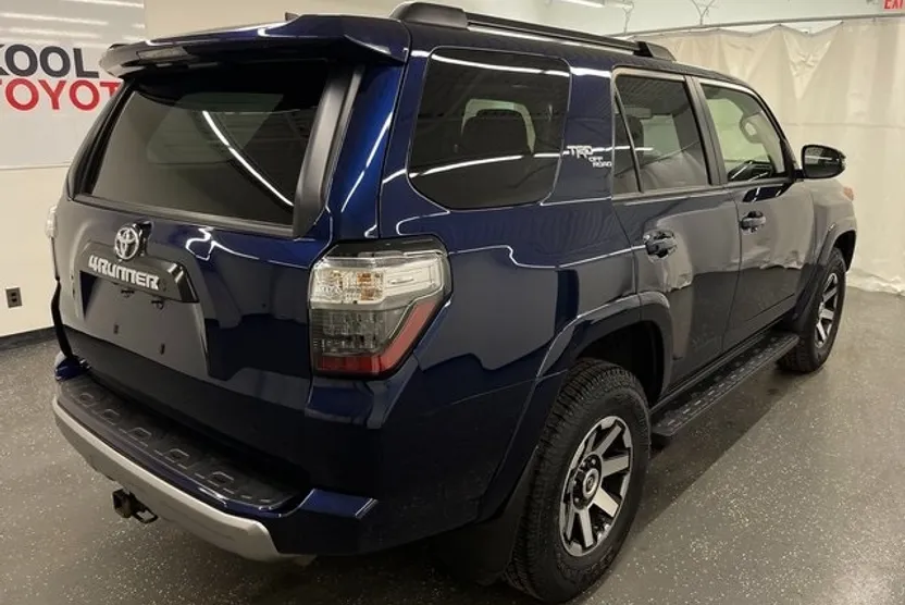 2021 Toyota 4Runner TRD Off-Road Premium photo 1