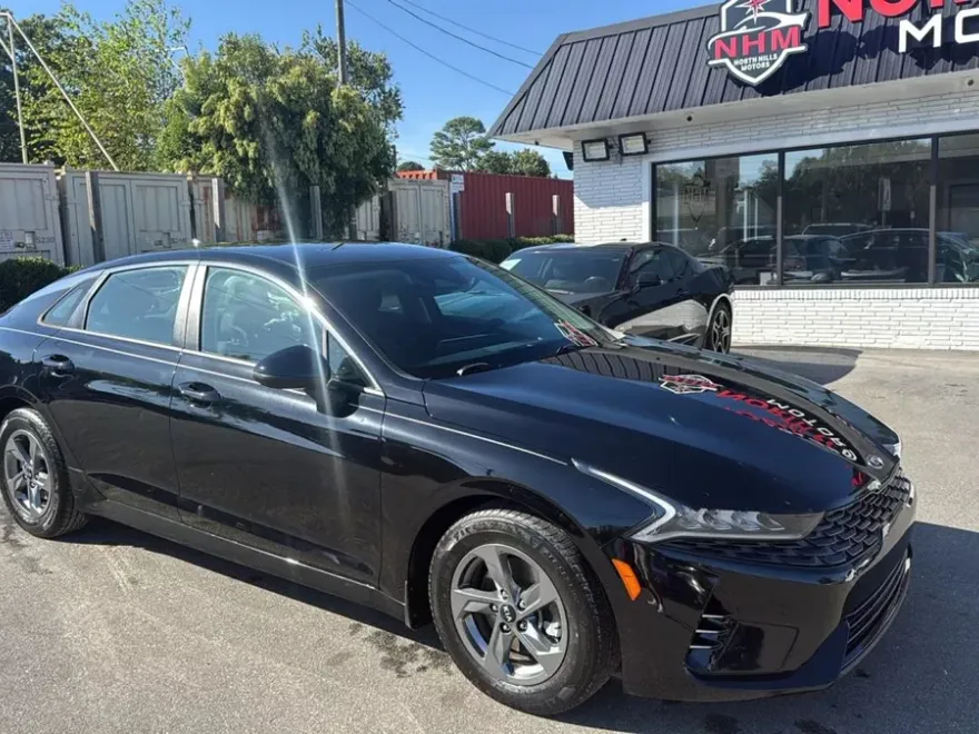 2021 Kia K5 LXS photo 1