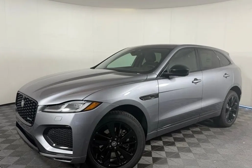 2025 Jaguar F-PACE P250 photo 1