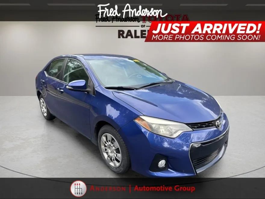 2015 Toyota Corolla S photo 1