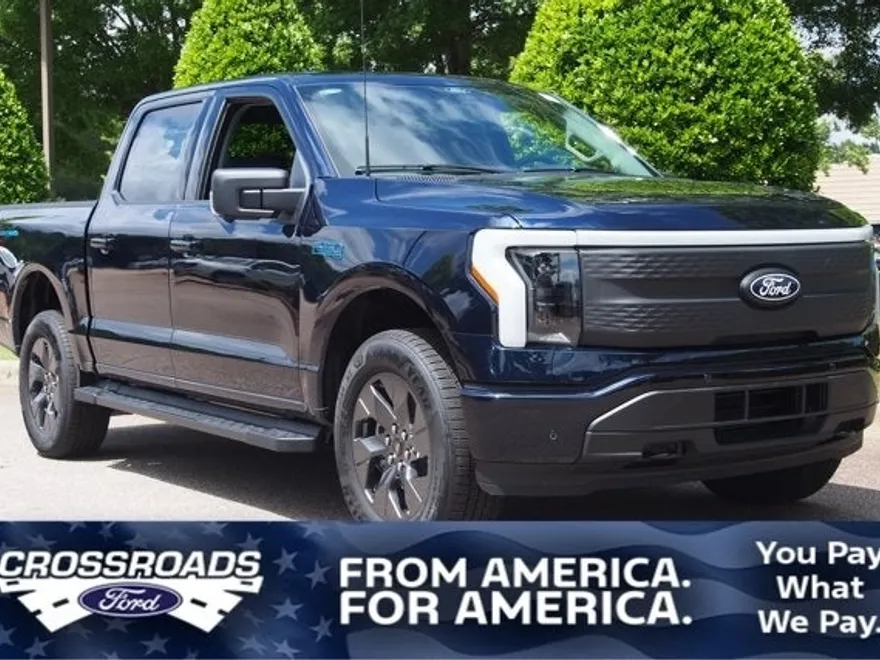 2025 Ford F-150 Lightning photo 1