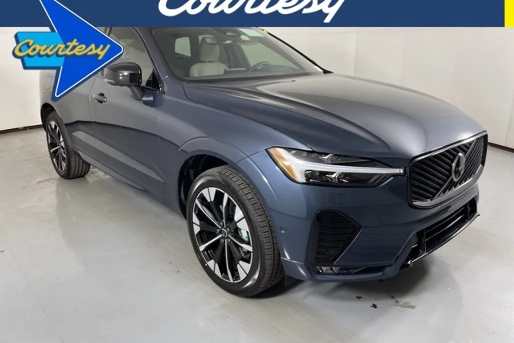 2026 Volvo XC60 B5 Plus photo 1