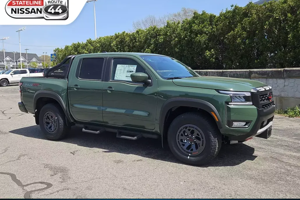 2025 Nissan Frontier PRO-4X photo 1