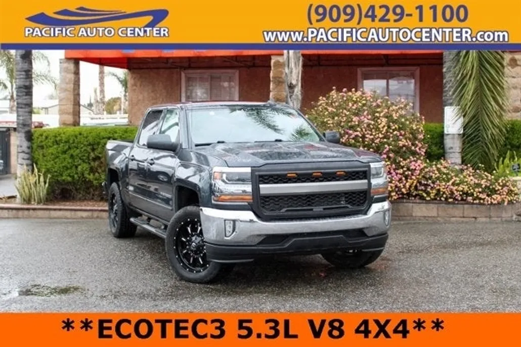 2018 Chevrolet Silverado 1500 LT photo 1