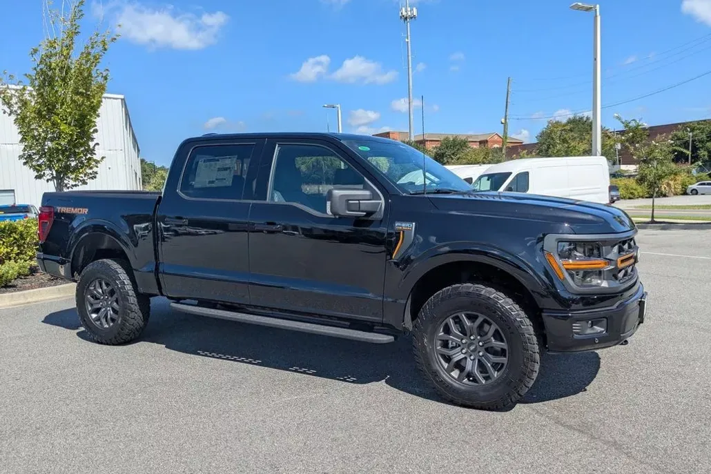 2025 Ford F-150 Tremor photo 1