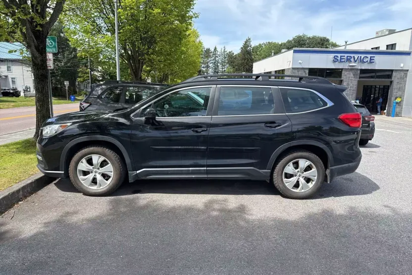 2021 Subaru Ascent Base photo 1