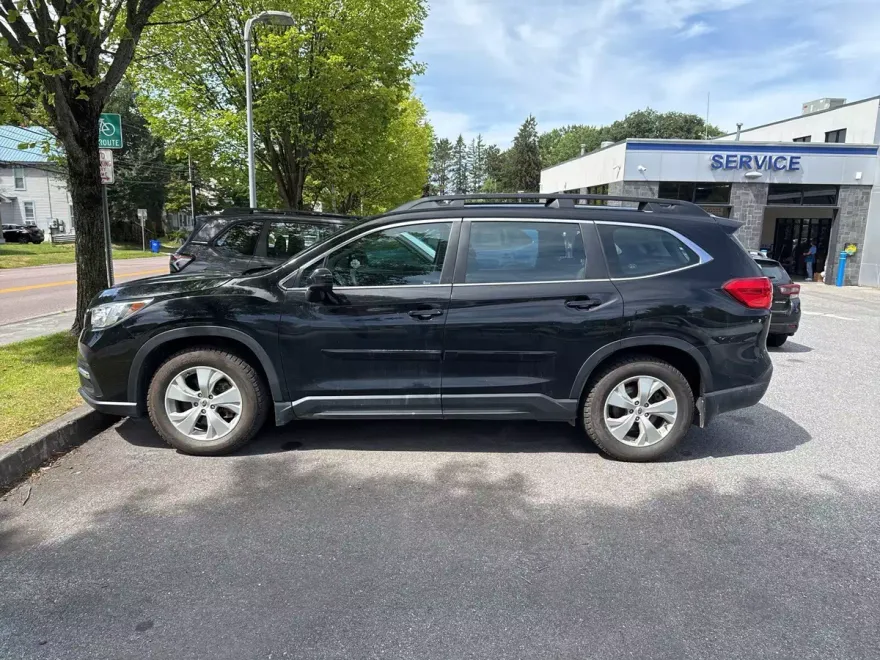 2021 Subaru Ascent Base photo 1
