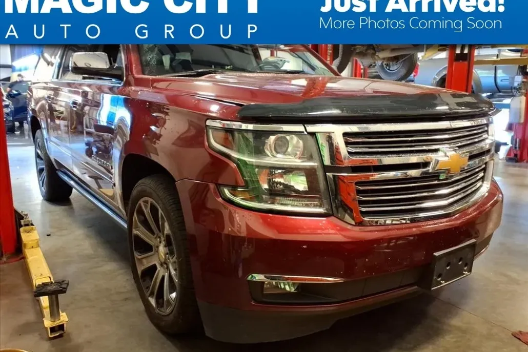 2018 Chevrolet Suburban Premier photo 1