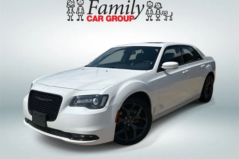 2022 Chrysler 300 S photo 1