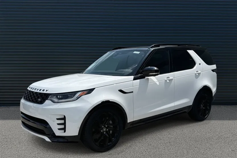 2024 Land Rover Discovery P300 Dynamic SE photo 1