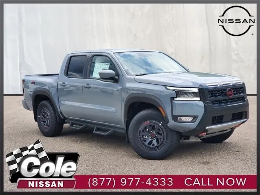 2025 Nissan Frontier PRO-4X photo 1
