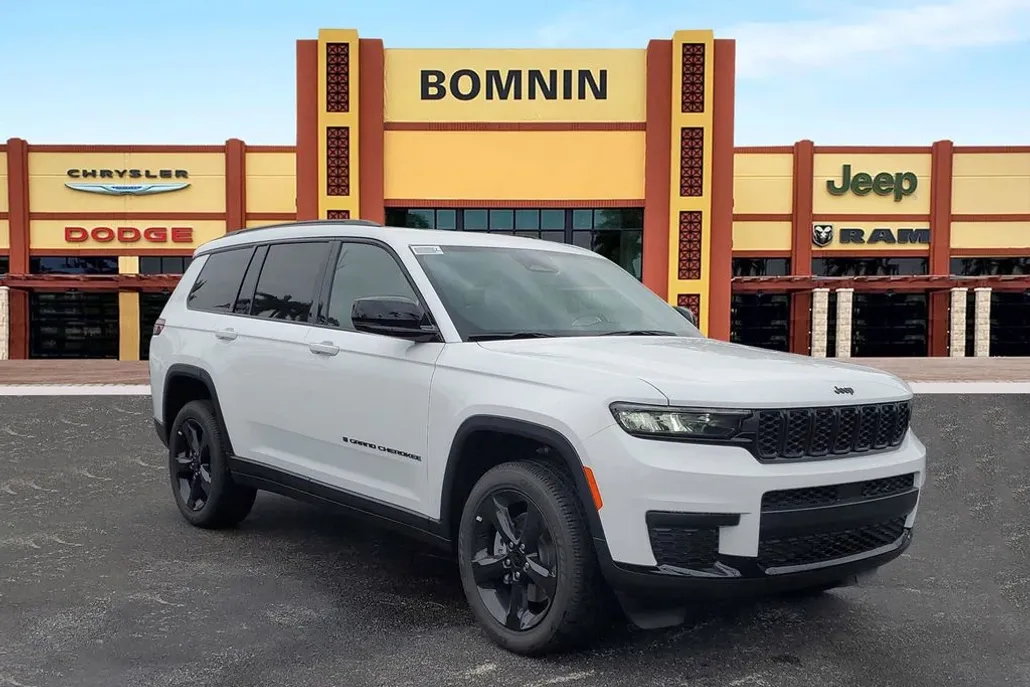 2025 Jeep Grand Cherokee Altitude X photo 1