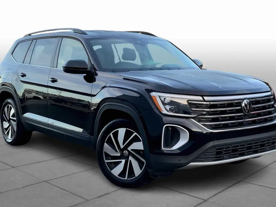 2024 Volkswagen Atlas SE Technology photo 1