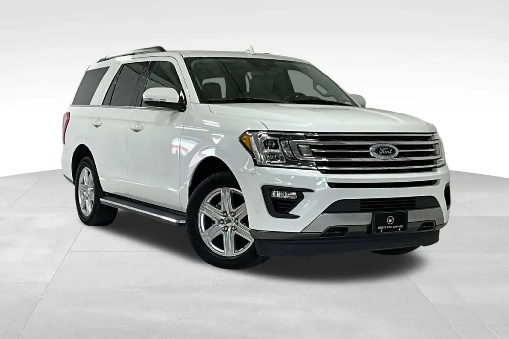 2020 Ford Expedition XLT photo 1