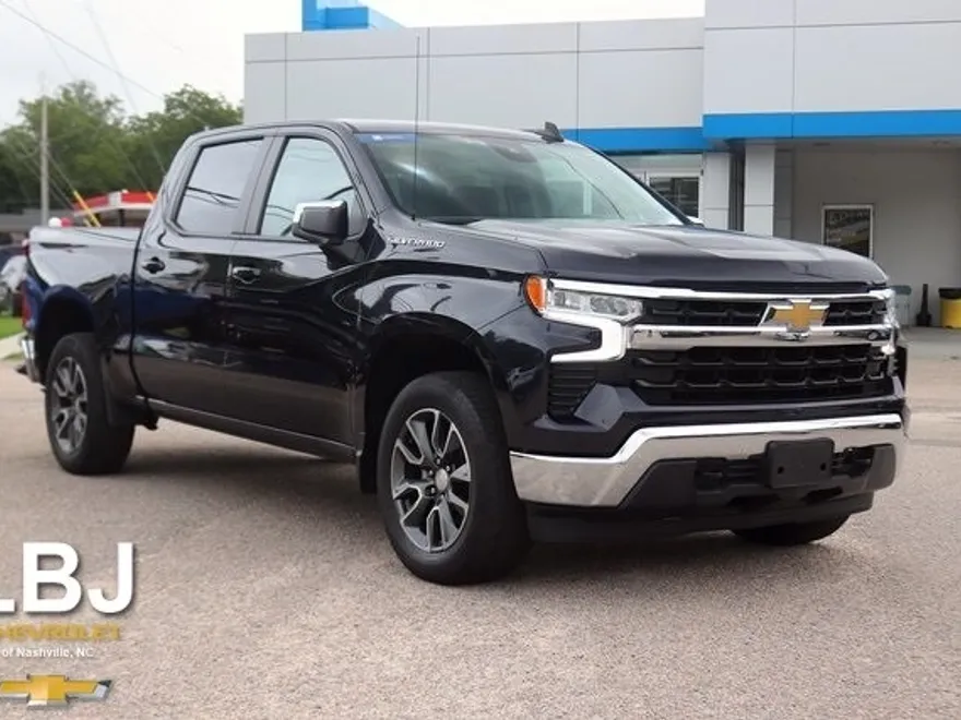 2022 Chevrolet Silverado 1500 LT photo 1