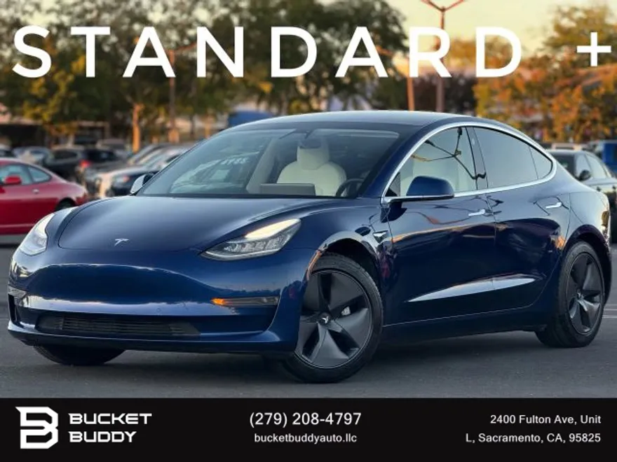 2020 Tesla Model 3 Standard Range Plus photo 1