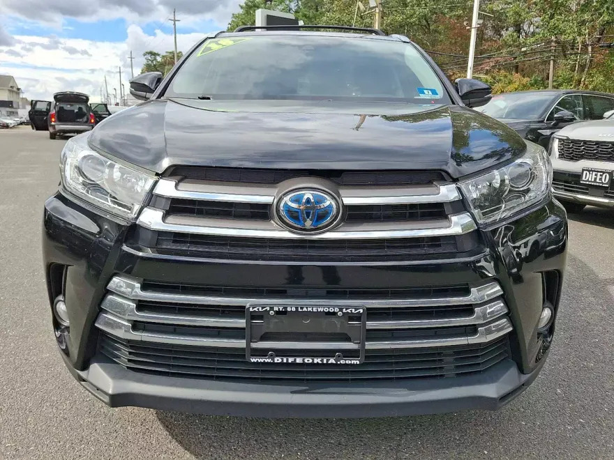 2018 Toyota Highlander Hybrid Limited photo 1