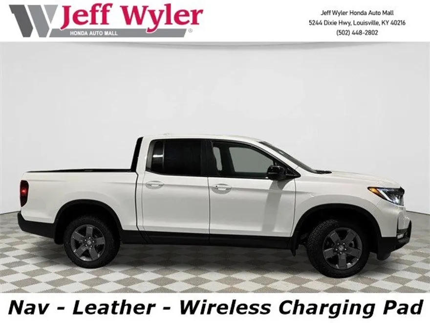 2025 Honda Ridgeline TrailSport photo 1
