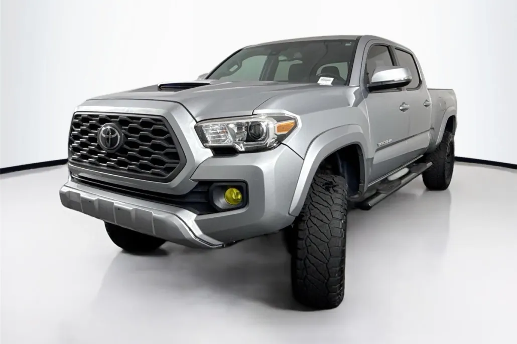 2020 Toyota Tacoma TRD Sport photo 1