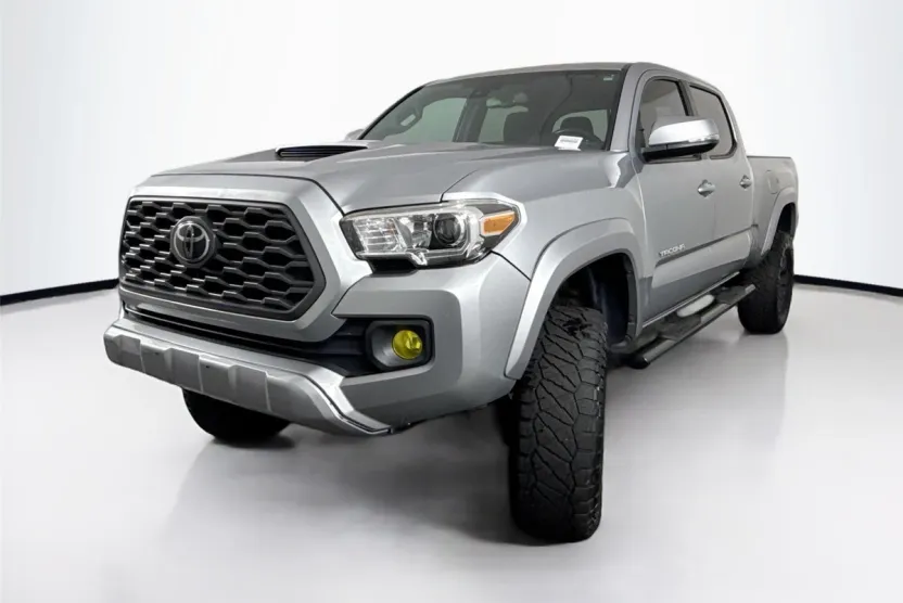 2020 Toyota Tacoma TRD Sport photo 1