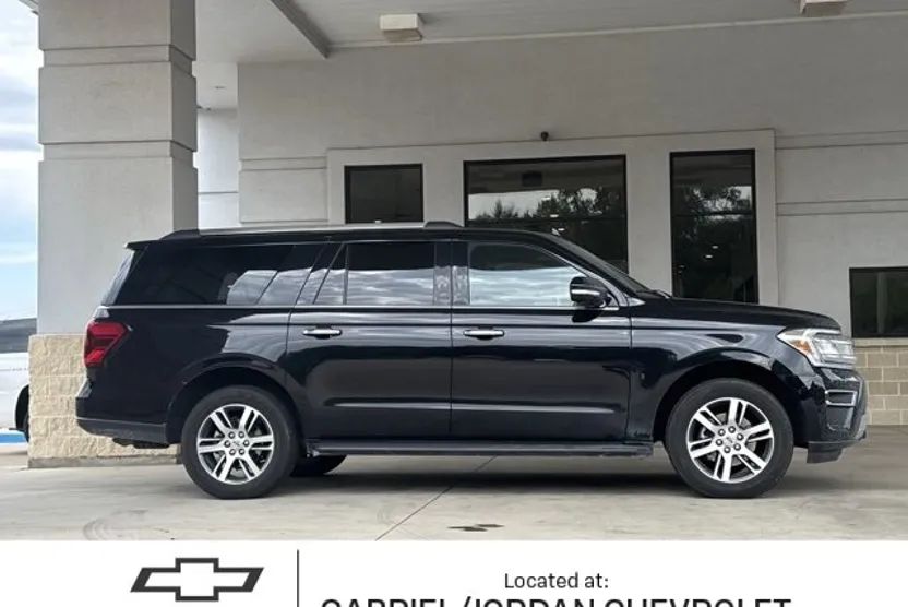 2024 Ford Expedition MAX Limited photo 1