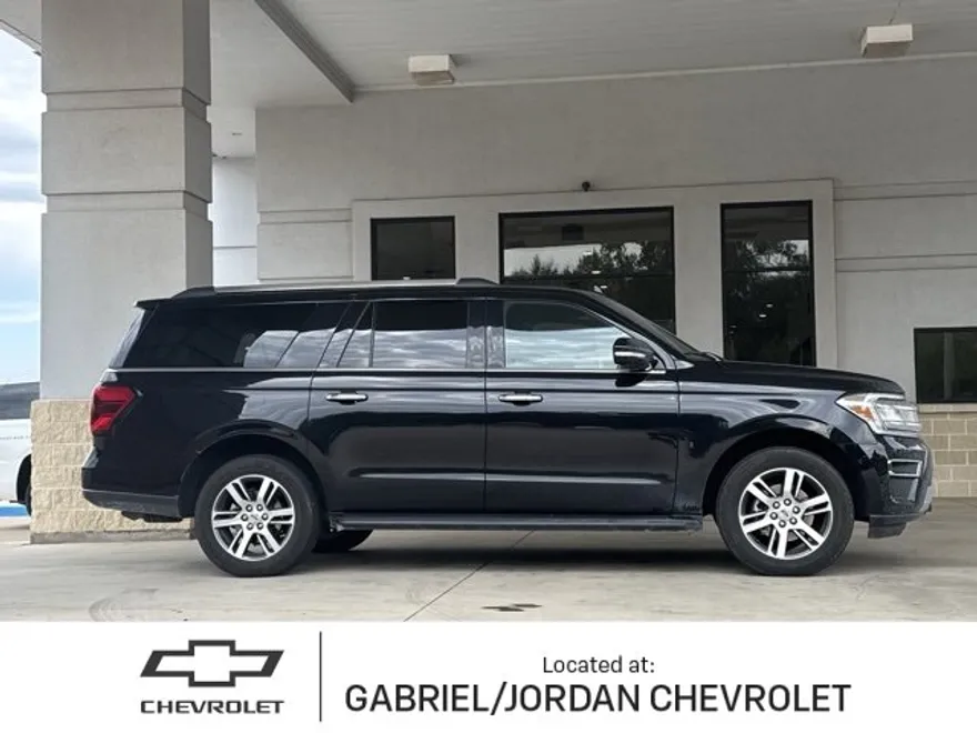 2024 Ford Expedition MAX Limited photo 1