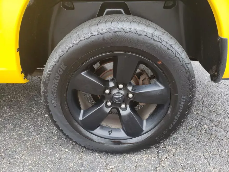 2019 Ram 1500 Classic Tradesman photo 1