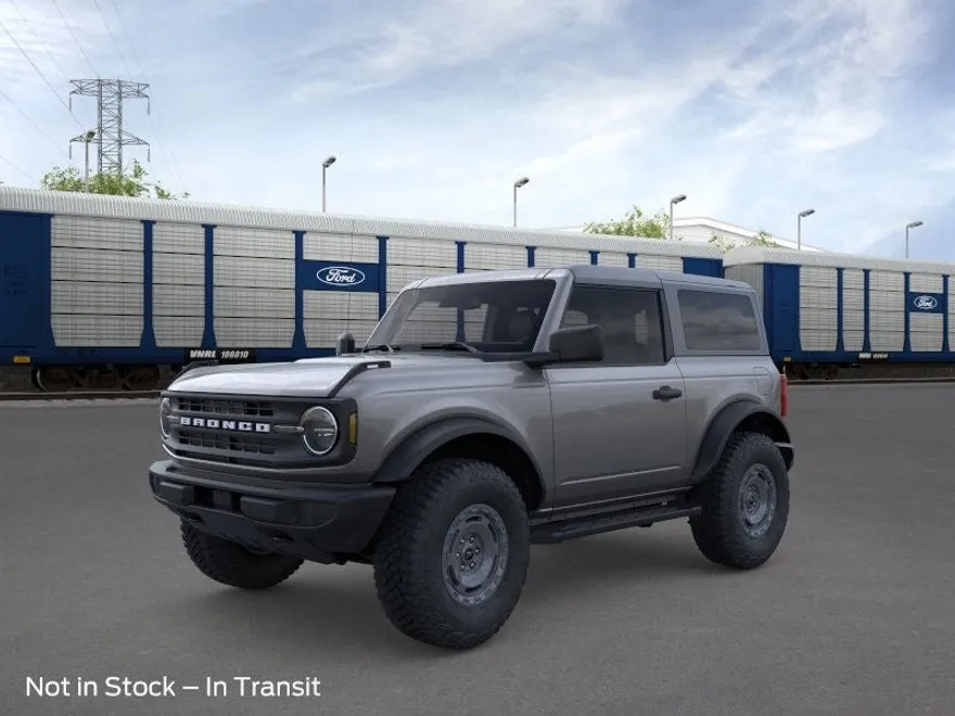 2025 Ford Bronco Base photo 1