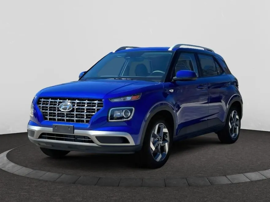 2025 Hyundai Venue SEL photo 1